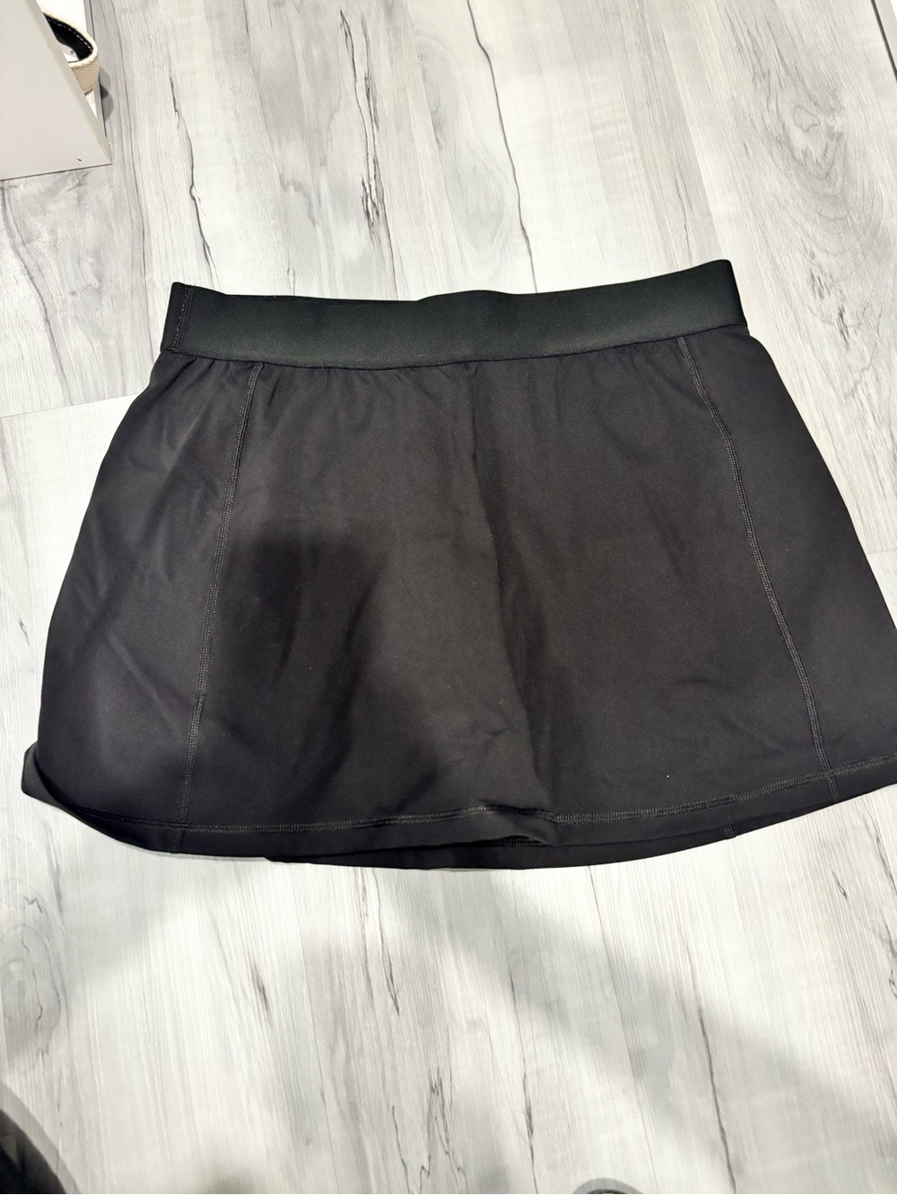Artizia Golden Black Athletic Skort with Elastic Waistband
